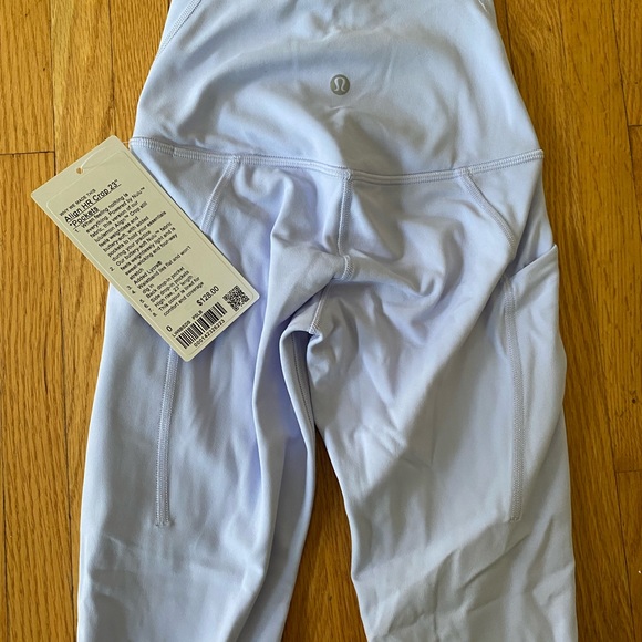 Lululemon Align HR Crop 23” “pockets” size 0 NEW! - Picture 4 of 5